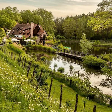 Gosciniec Pod Zajacem Bed & Breakfast Olesnica (Lower Silesia)