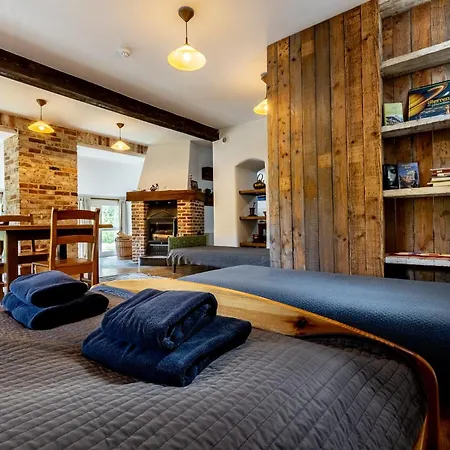 Gosciniec Pod Zajacem Bed & Breakfast 4*