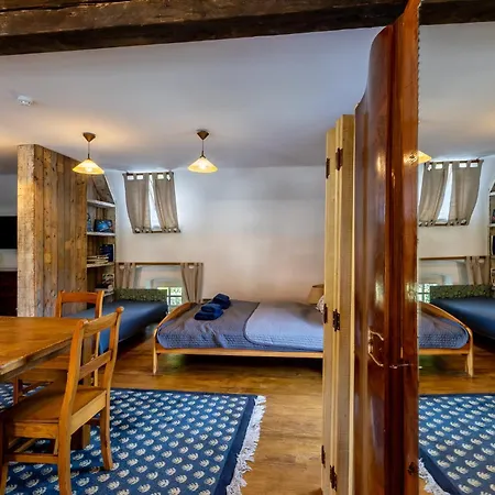 Gosciniec Pod Zajacem 4*