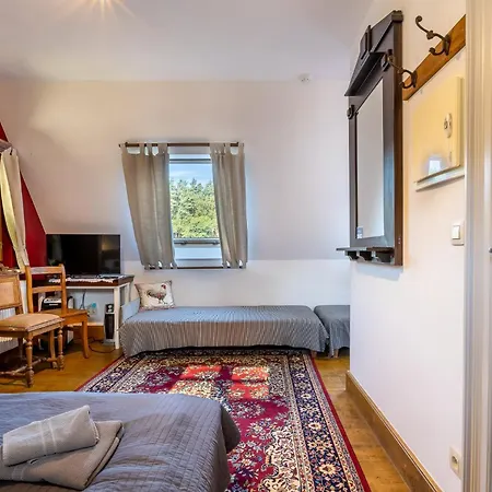 Gosciniec Pod Zajacem Олесница