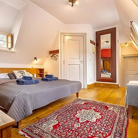 Gosciniec Pod Zajacem 4*