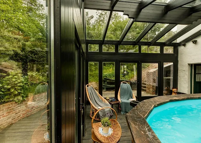 Gosciniec Pod Zajacem Bed & Breakfast 4*