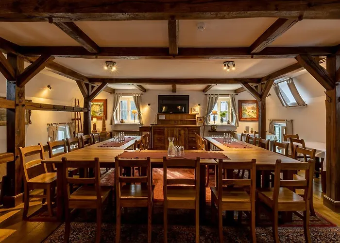 Gosciniec Pod Zajacem Bed & Breakfast Olesnica (Lower Silesia)