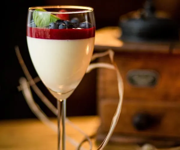 Gosciniec Pod Zajacem Bed & Breakfast 4*