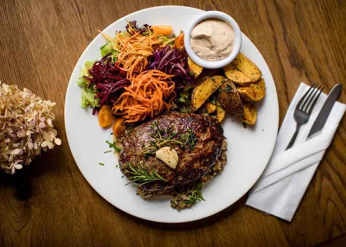 Gosciniec Pod Zajacem 4* Olesnica (Lower Silesia)