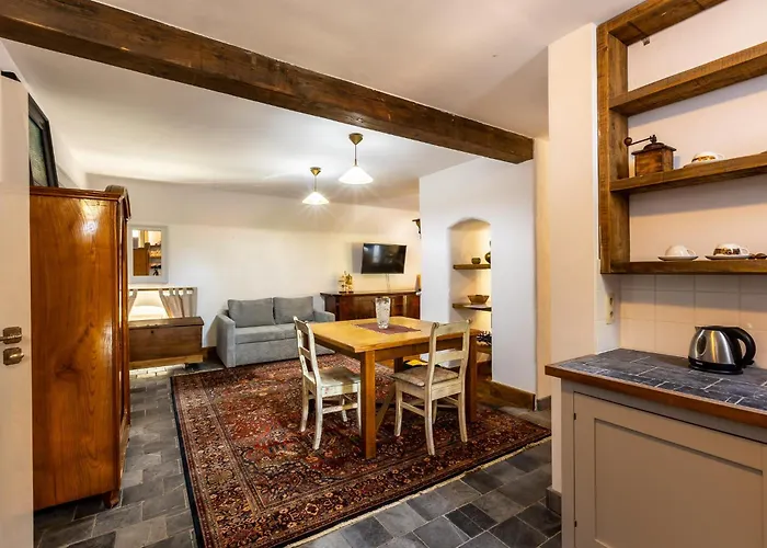 Bed & Breakfast Gosciniec Pod Zajacem 4*