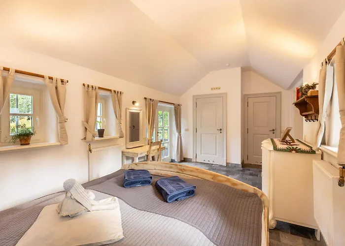 Bed & Breakfast Gosciniec Pod Zajacem Olesnica (Lower Silesia)