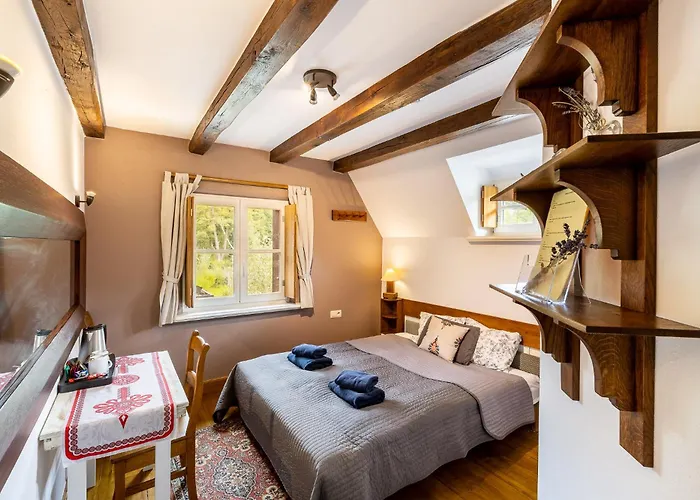 Bed & Breakfast Gosciniec Pod Zajacem Olesnica (Lower Silesia)