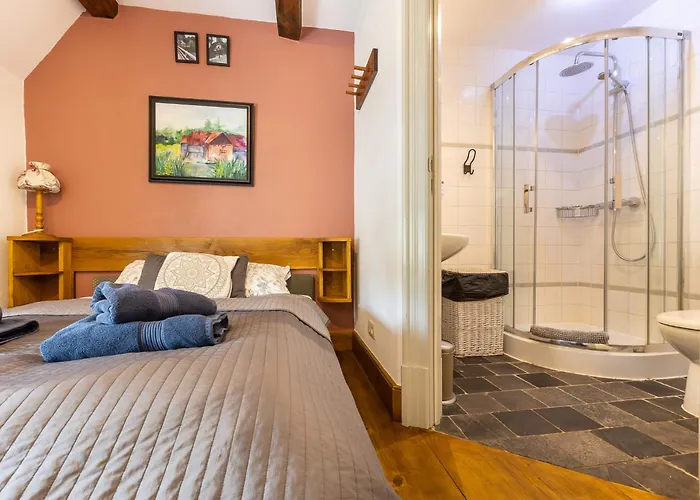 Gosciniec Pod Zajacem Olesnica (Lower Silesia)